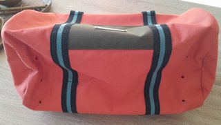 Bolso impermeable Herschel,ideal viaje o deportes.