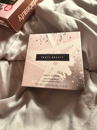 CAJA Fenty Beauty Fenty Cheeks Suede Powder Blush