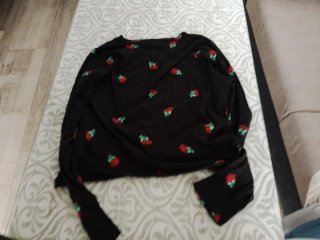 Camisa Victoria's Secret Negra Flores Rojas