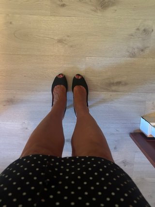 Zapatos de tacón negros peep toe