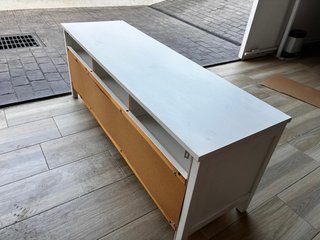 Mesa TV Ikea Hemnes Blanca