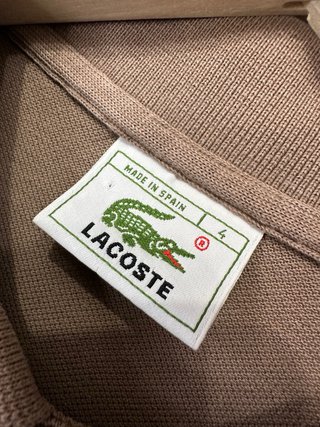Polo Lacoste Marrón talla M slim fit