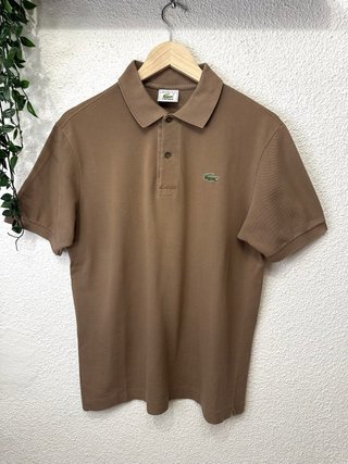 Polo Lacoste Marrón talla M slim fit
