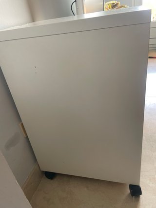 Cajonera blanca con ruedas