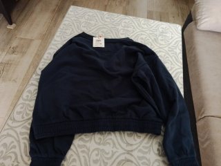 Sudadera azul Kindness Matters