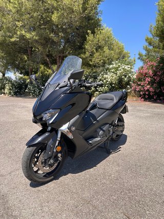 Yamaha TMAX 530