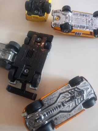5 Hot Wheels anni 80-90-00