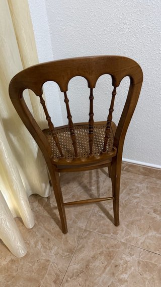 Silla madera maciza asiento rejilla vienesa