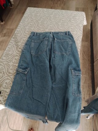 Pantalón cargo Bershka azul