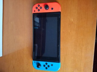 Consola Nintendo Switch Azul y Rojo