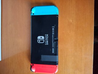 Consola Nintendo Switch Azul y Rojo