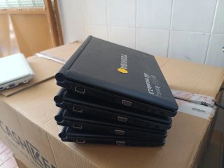 Lote 4 UNIDADES de Toshiba NB500 Para Reparar