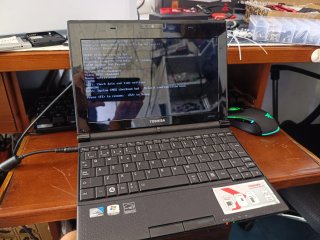 Lote 4 UNIDADES de Toshiba NB500 Para Reparar
