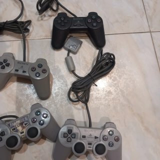Pac comandaments (mandos) Playstation i Game Cube.