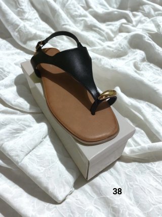 Sandalia