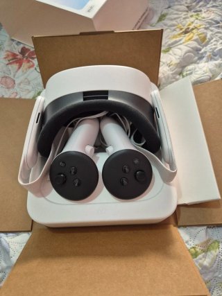 Meta Quest 3S 128GB VR Headset