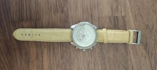 Reloj de lujo Bentley. Modelo A255362 color Beige