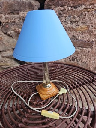 Lampara de mesa. 35 cm alta