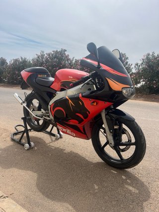 Aprilia RS 50 Deportiva Negra/Roja