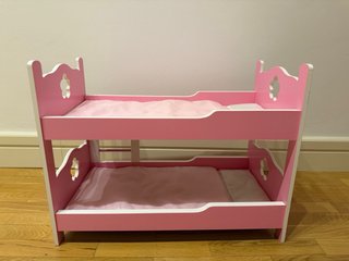 Litera de juguete rosa para muñecas