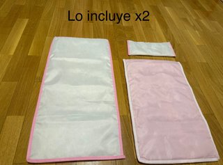 Litera de juguete rosa para muñecas