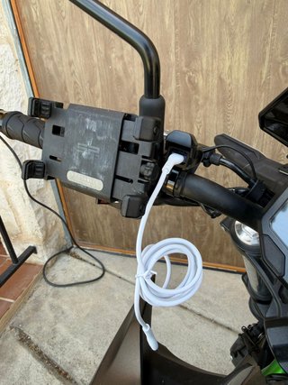 Se vende Kawasaki Z650 del año 2024