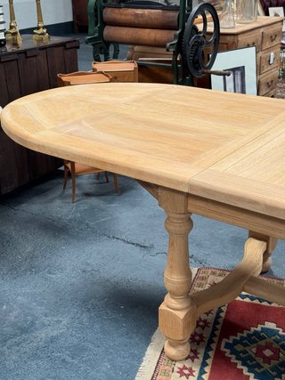 MESA EXTENSIBLE GRANDE FRANCESA LAVADA
