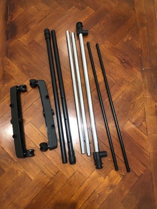 Perchero Metálico con Ruedas