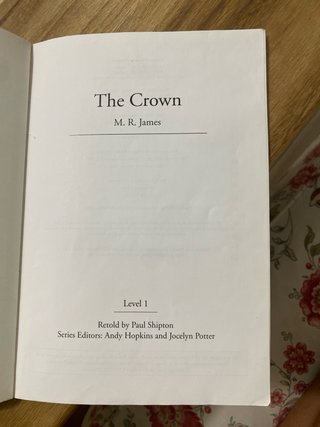 Penguin Active Reading 1: Crown, the Book and C...