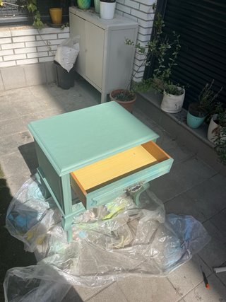 Mueble auxiliar turquesa restaurado