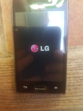 2 mobiles..LG de orange 1 sim , y Alcatel 2 Sim