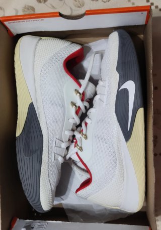 NIKE TALLA 45 NUEVAS