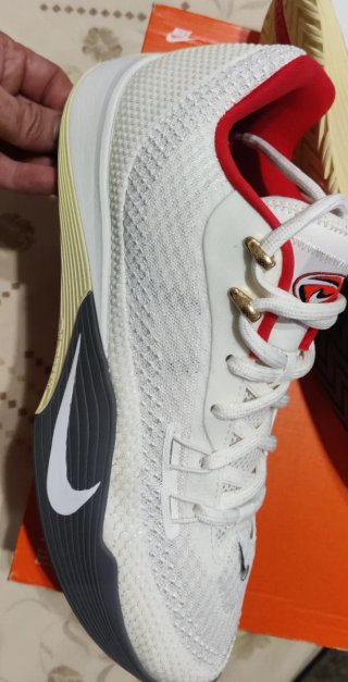 NIKE TALLA 45 NUEVAS