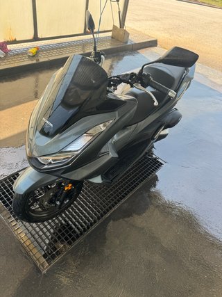 Honda PCX 2023 Gris 17.800km