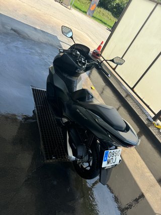 Honda PCX 2023 Gris 17.800km