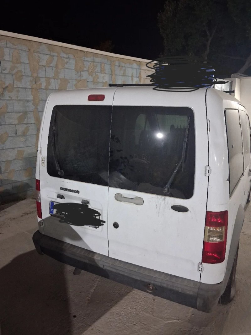 Ford Grand Tourneo Connec 2008 - foto 1