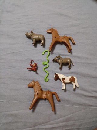 Lote Animales Playmobil (Rino, Mono, Caballos)