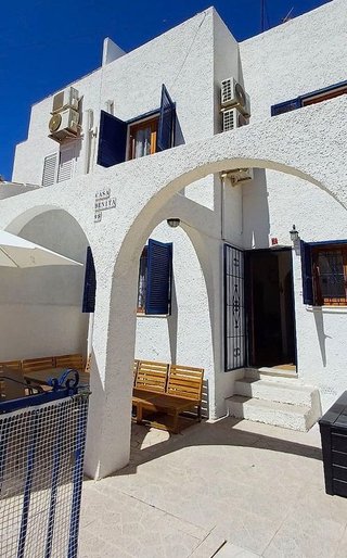 Casa adosada en venta en Nueva Torrevieja - Aguas Nuevas en Torrevieja