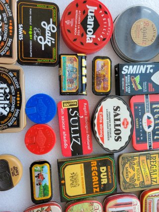 Colección 32 Cajas Regaliz Antiguas