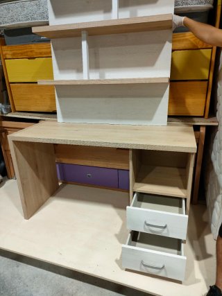 Escritorio con estantería y cajones 640613971