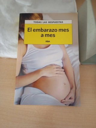 Libro El embarazo mes a mes