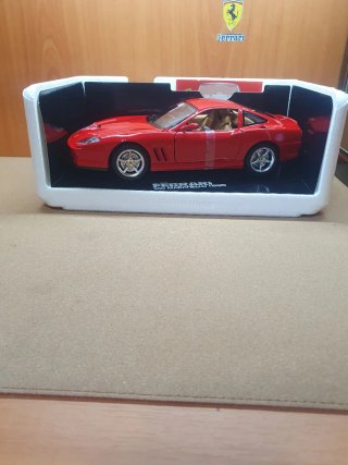 Ferrari 550 Maranello Bburago scala da 1/18