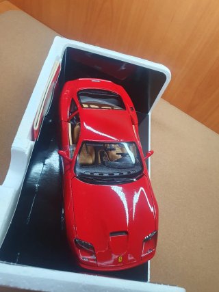 Ferrari 550 Maranello Bburago scala da 1/18