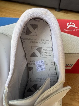 Bata de laboratorio T S y zapatos T 36 sanitario.