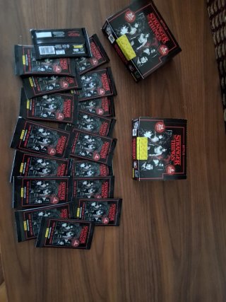 Sobres de cartas Stranger Things