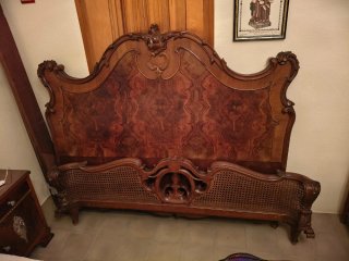 Cabezal de cama antiguo de madera siglo XX