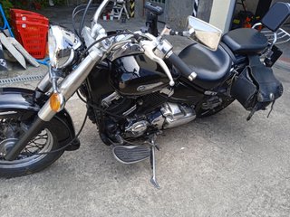 Yamaha Drag Star 650 Custom Negra