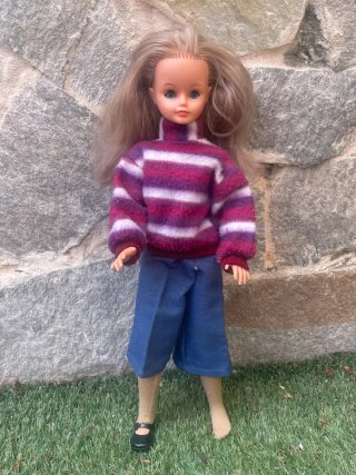 Muñeca Bella Cathie pelo rubio ojos azules
