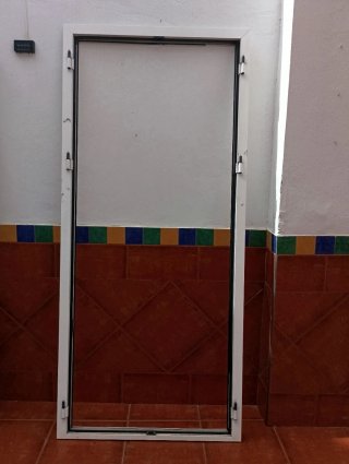 Puerta de paso de aluminio