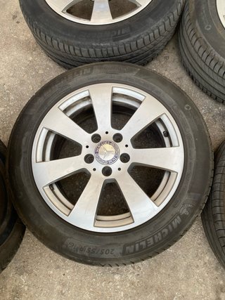 Llantas Mercedes-Benz Originales R16